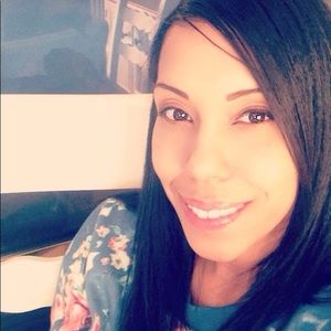 Meet your Posher, Nicole